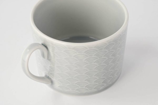 吉祥-kissho- カップ&ソーサー 青海波 薄灰