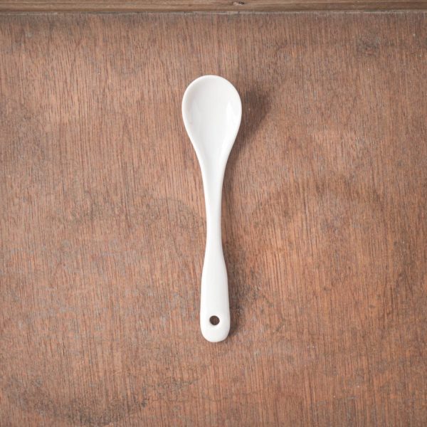 White Table Porcelain Cutlery