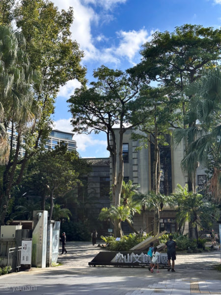 Exhibition hall corridor